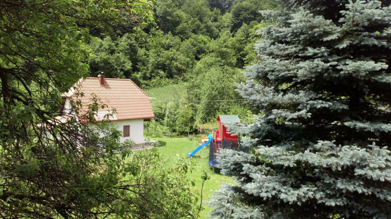 Cottage Forest Stream Visoko Eksteriør bilde